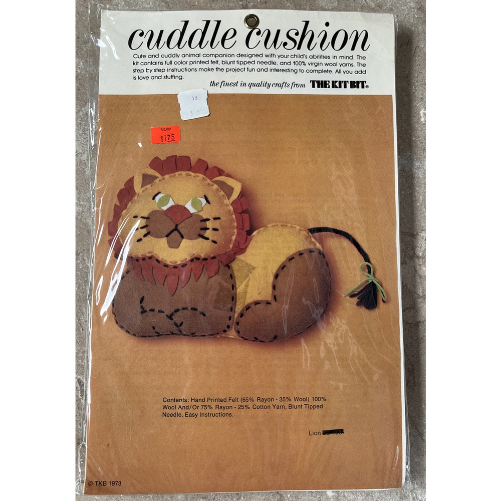 Vintage Kit Bit Cuddle Cushion Felt Lion 903 Build Your Own Stuffed Toy 1973